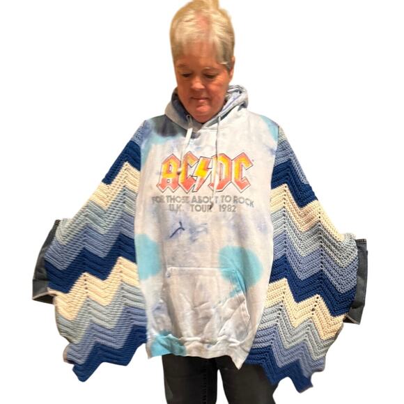 Fleece/crochet upcycled poncho with denim side pockets, ACDC, One-Size fits S-3X - Picture 3 of 3